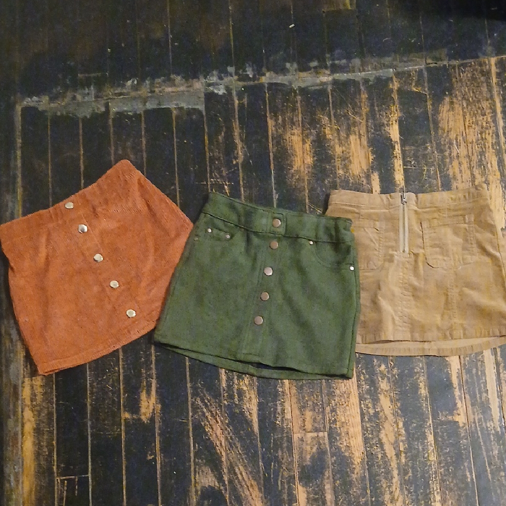 Girls Skirts Or 30 Each